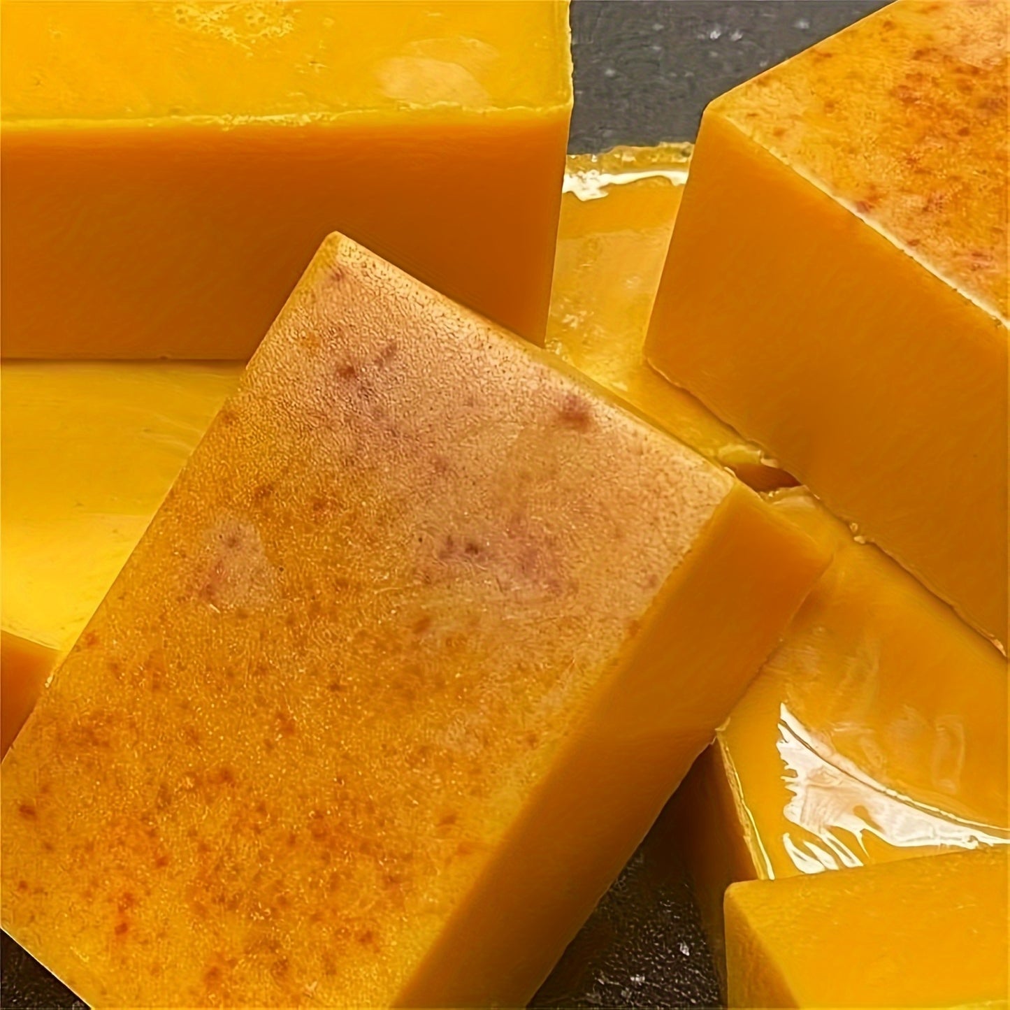 5pcs Turmeric Curd Lemon Soap, containing Vitamin E, Retinol, suitable for facial, body, neck, armpit, bikini area cleaning, moisturizing, oil control, improving and evening skin tone, brightening skin, suitable for all skin