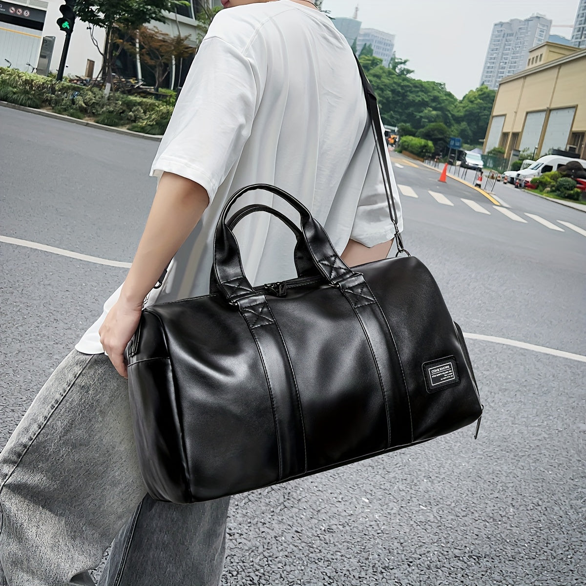 Large Capacity Fitness Cross Body Bag For Men, Travel Bag For Business Trips, Gym Workout Storage Bag With Wet And Dry Separation