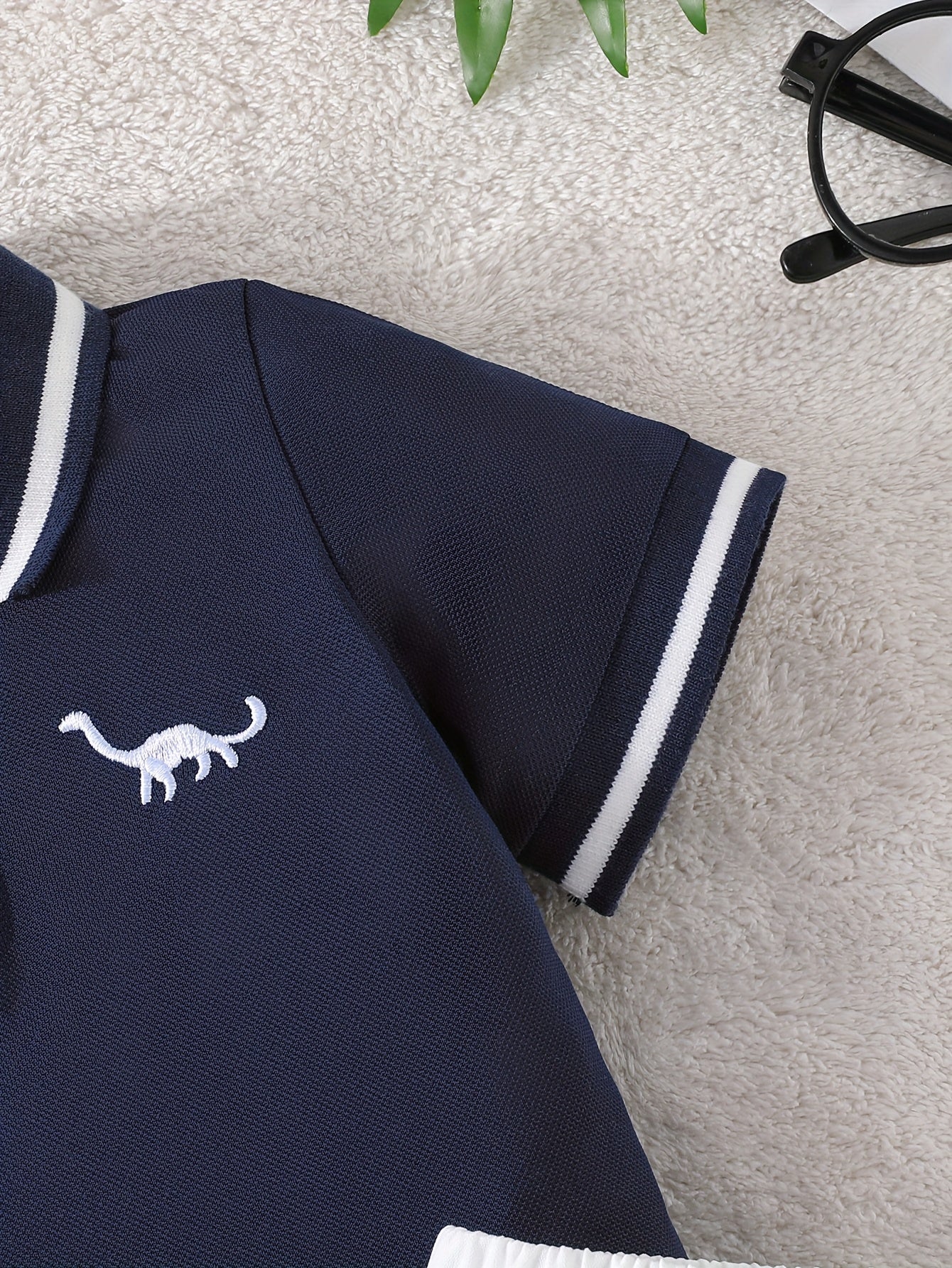Boys Summer Casual Short Sleeve Polyester Dinosaur Print Shirt and Letter Patch Shorts Set, Regular Fit, Half Placket, No Belt, Slight Stretch Fabric, Knit Fabric, for Outdoor