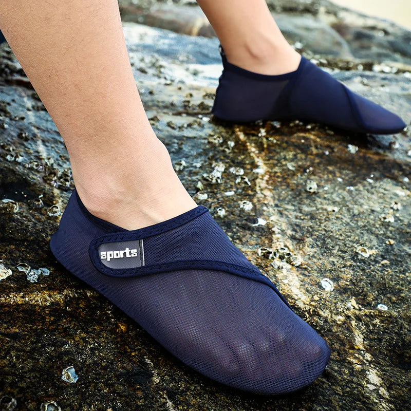 Beach Water Shoes Quick-Drying Swimming Aqua Shoes Seaside Slippers Surf Upstream Light Sports Unisex Flats Water Sneakers