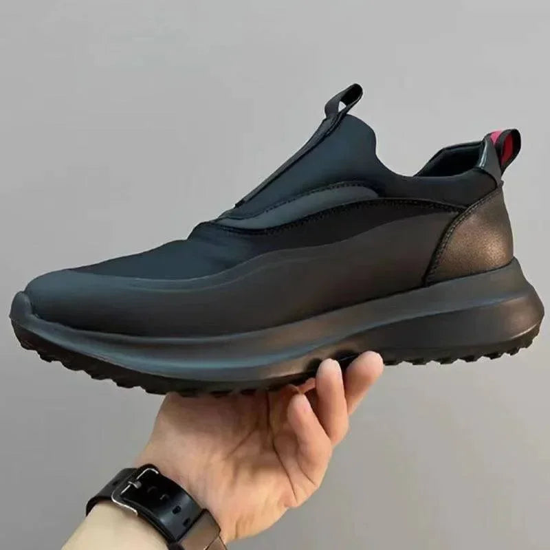 Chaussures décontractées de luxe de la nouvelle série noire 2024 pour hommes, chaussures de course et de sport confortables et souples Zapatillas deportivas