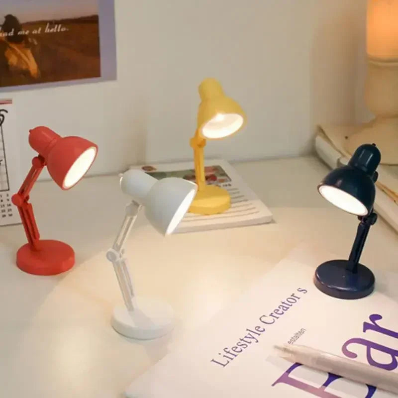 Mini lampe de lecture avec pince, lampe de table LED pliable, veilleuse pour la maison, la chambre, l'ordinateur, les yeux, les voyages, les livres, les appareils électroménagers