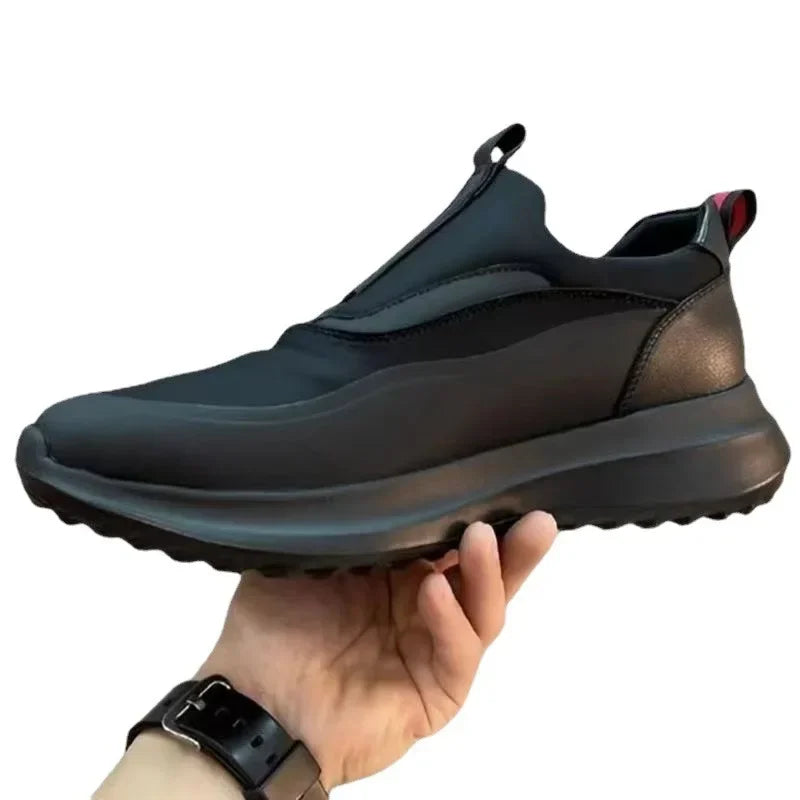 Chaussures décontractées de luxe de la nouvelle série noire 2024 pour hommes, chaussures de course et de sport confortables et souples Zapatillas deportivas