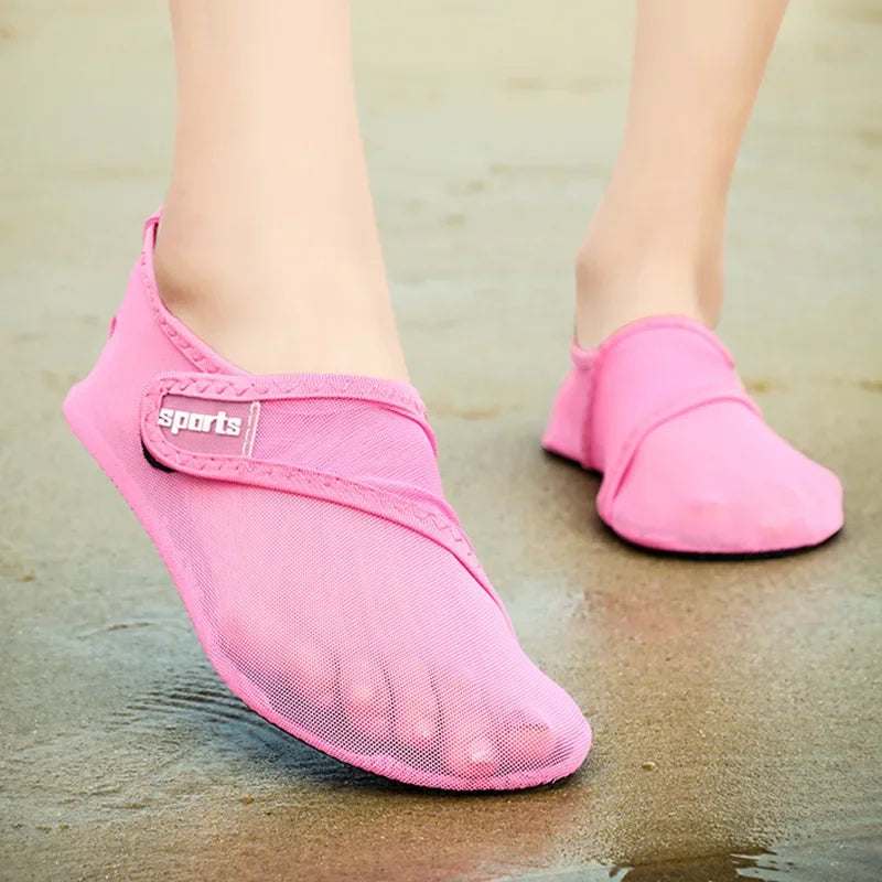 Beach Water Shoes Quick-Drying Swimming Aqua Shoes Seaside Slippers Surf Upstream Light Sports Unisex Flats Water Sneakers